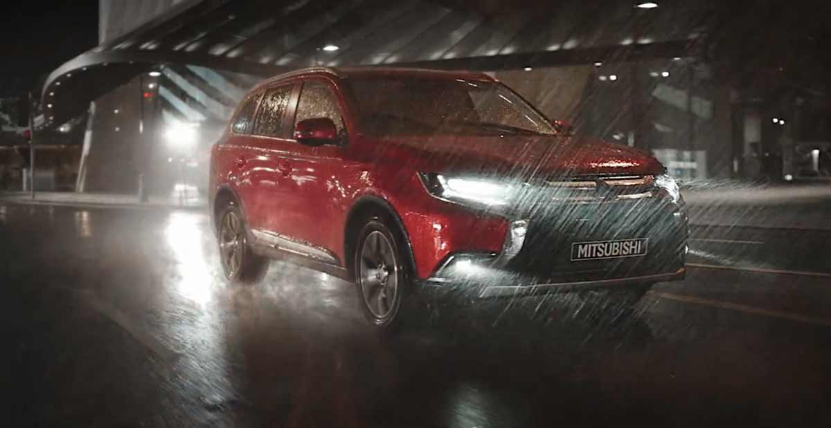 Mitsubishi Outlander | Heavy Rain