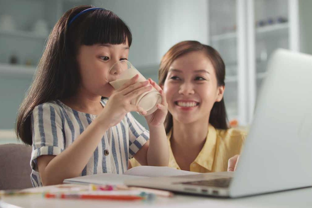Mead Johnson, Enfagrow | Help raise smart kids with heart